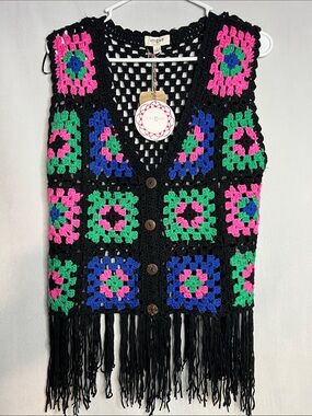 NWT Umgee Women’s Small Black Crochet Granny Square Fringe Vest PTP 22”
